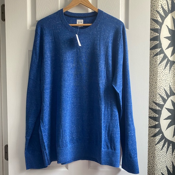 NWT men’s Gap sweater in Cornflower blue - Picture 2 of 4